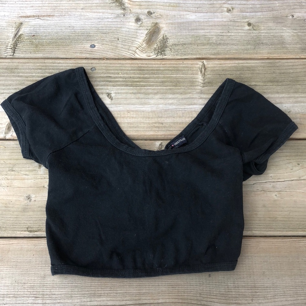 Brandy Melville Crop Top w/ Criss-Crossed Back
